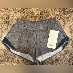 Lululemon Hotty Hot LR Short, 2.5” Lined
